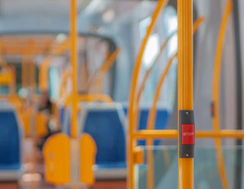 點此進入【公車時刻表】 點此進入【公車時刻表】